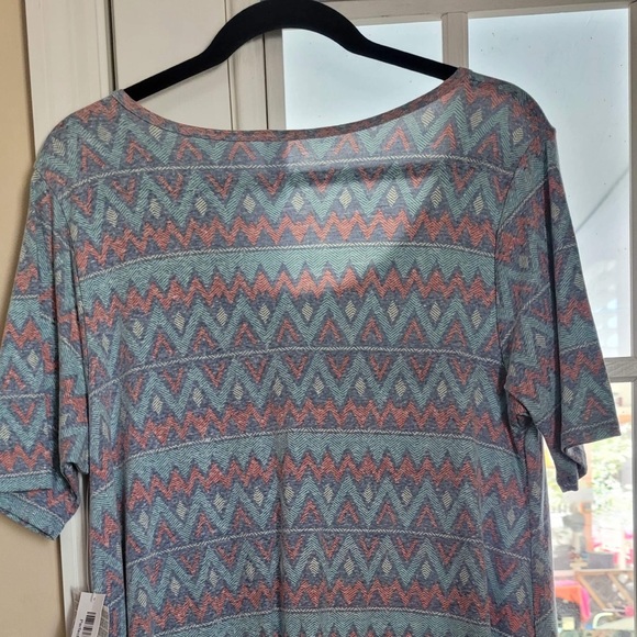 Lularoe Perfect T - Picture 2 of 2